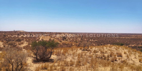 EXCEPTIONAL KALAHARI FARM FOR SALE IN NAMIBIA - HARDAP DISTRICT