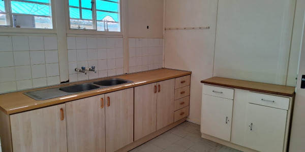 LARGE ERF WITH 3 BEDROOM PREFAB HOUSE FOR SALE - TSUMEB