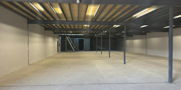 STORAGE WAREHOUSE TO LET - PROSPERITA