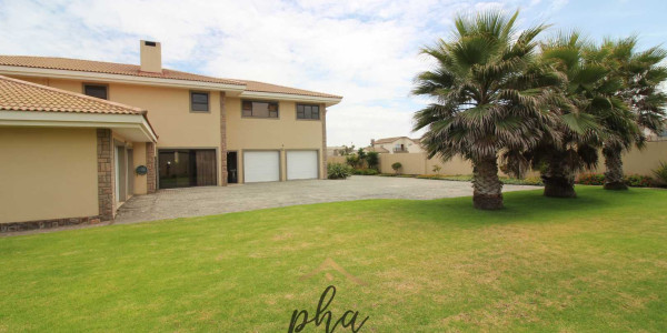 4 Bedroom house for sale - Swakopmund (Vogelstrand)