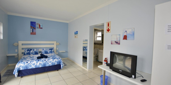 Long Beach, Walvis Bay, Guesthouse with LOTS of accommodation on offer