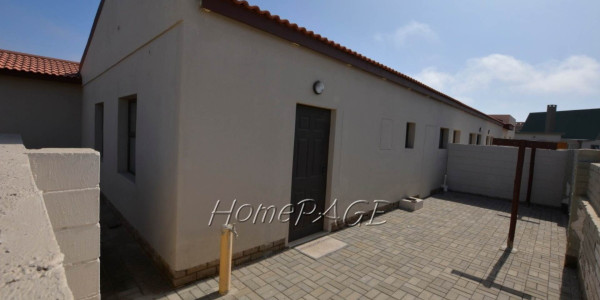 Henties Bay:  6 UNITS ON ONE ERF FOR SALE