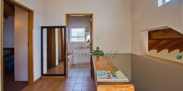 Long Beach, Walvis Bay: SPACIOUS 4 Bedr home is for sale