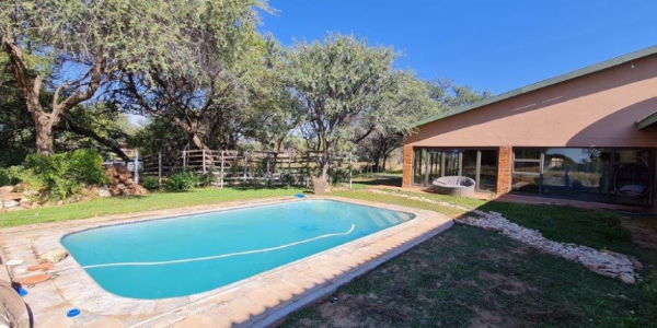 FOR RENT | AVAILABLE 15 DECEMBER 2024 | OUT OF NATURE ESTATE