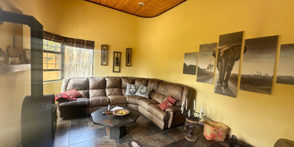 Guest House For Sale in Vineta