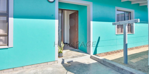 Tamariskia, Swakopmund:  3 Bedr Home with two 1 Bedr flats for sale