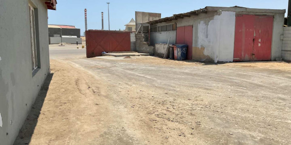 INDUSTRIAL PROPERTY & FLAT FOR SALE IN WALVIS BAY