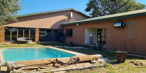 FOR RENT | AVAILABLE 15 DECEMBER 2024 | OUT OF NATURE ESTATE