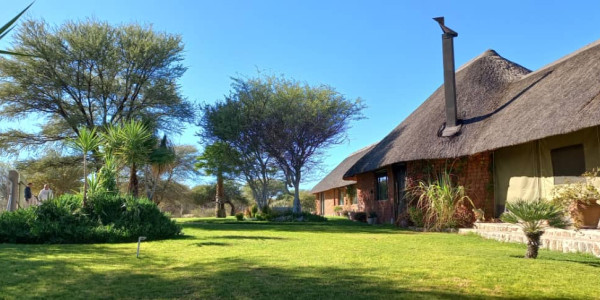 Agents Marlene, Leon and Jan presents this property, 30 km from Okahandja on the B2-road.