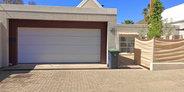 Modern townhouse for rent in Klein Windhoek