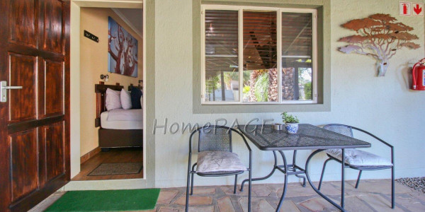 Otjiwarongo:  Immaculate 8 Bedroom Guesthouse for sale