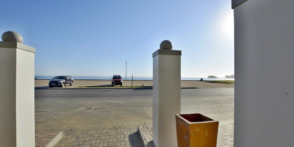 Lagoon, Walvis Bay:  9 Bedroom Home Opposite Lagoon is for Sale