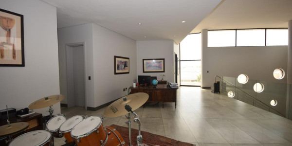 3 BEDROOM HOUSE FOR SALE, SWAKOPMUND, OCEAN VIEW