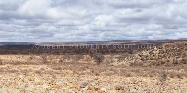 GORGEOUS LIVESTOCK / GAME FARM FOR SALE IN THE SOUTH OF NAMIBIA