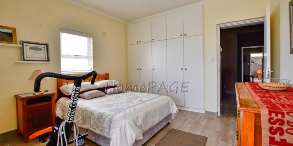 Vineta, Swakopmund:  Neat and Spacious 3 Bedr UPMARKET Townhouse is for sale