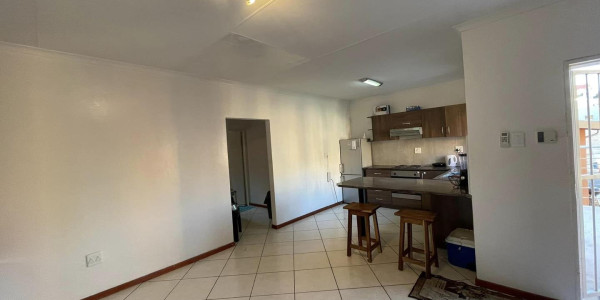 Beautiful Two bedroom flat for sale in Dorado Park