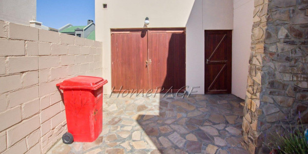 Long Beach, Walvis Bay: SPACIOUS 4 Bedr home is for sale