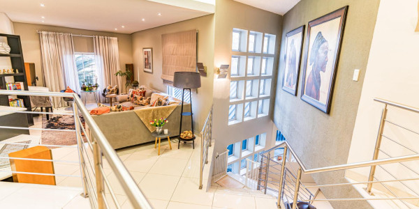 Discover Elegance: 6-Bedroom Ambassadorial Home in Klein Windhoek