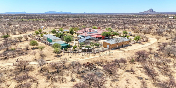 Omaruru Wildlife Estate, Omaruru:  Lifestyle Smallholding WITH ELABORATE Home is for Sale