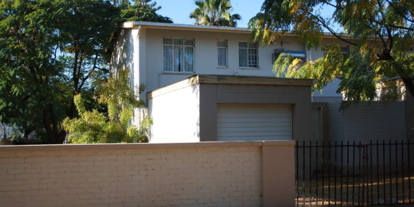 Duplex block of flats for sale in Tsumeb