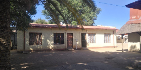 ???????? Residential / Business property for Sale in Otjiwarongo! ????