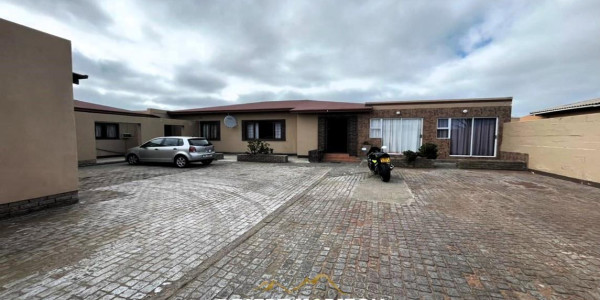 Walvisbay, Central | Backpackers house with licenses for sale