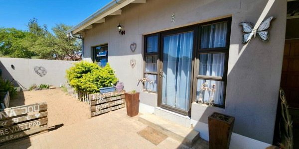 3 Bedroom Townhouse For Sale in Okahandja