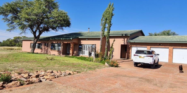 FOR RENT | AVAILABLE 15 DECEMBER 2024 | OUT OF NATURE ESTATE