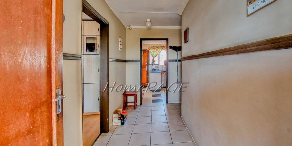 Hermes, Walvis Bay:  Spacious 3 Bedr Home is for sale