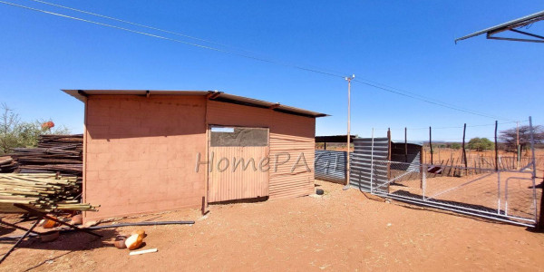 Otjiwarongo, Agricultural Smallholding is for sale