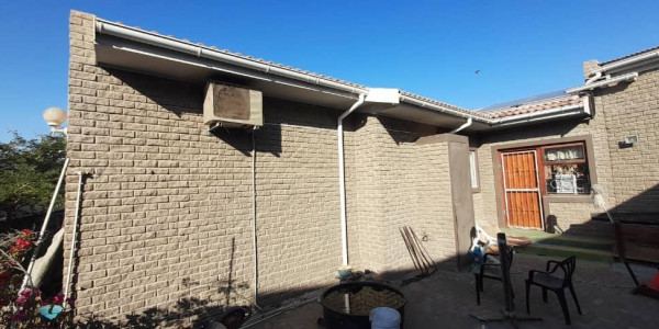 5 bedroom house for sale in CBD- Town, Swakopmund, walking distance to the ocean, police office etc.
