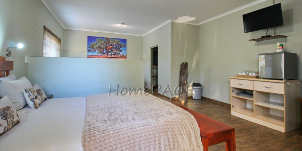 Otjiwarongo:  Immaculate 8 Bedroom Guesthouse for sale