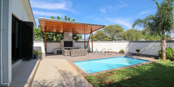 Otjiwarongo:  STUNNING, MODERN 4 BEDR HOME WITH FLAT is for sale