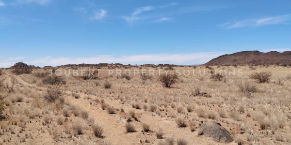 BEAUTIFULL HUNTING / LIVESTOCK / MINING FARM FOR SALE IN THE SOUTH OF NAMIBIA – ARIAMSVLEI DISTRICT