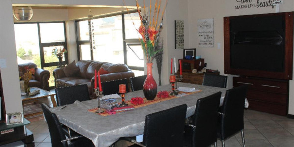 Spacious family house with extra 3 bedroom flat in Swakopmund