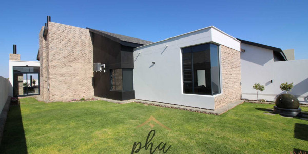 4 Bedroom house for sale - Swakopmund (Kramersdorf)