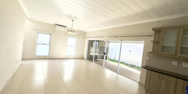 3 Bedroom Townhouse For Sale in Avis