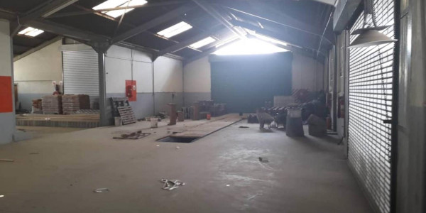 TO LET - Warehouse Building with huge yard in Southern Industrial