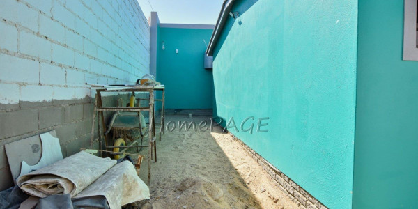 Tamariskia, Swakopmund:  3 Bedr Home with two 1 Bedr flats for sale