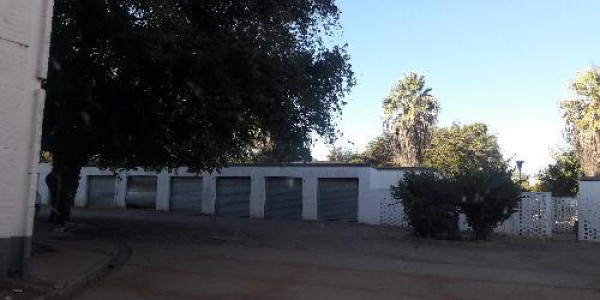 Apartment block in Tsumeb for sale