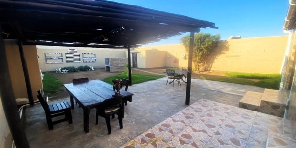 Walvisbay, Central | Backpackers house with licenses for sale