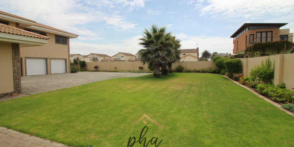 4 Bedroom house for sale - Swakopmund (Vogelstrand)