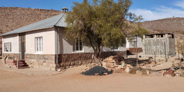 SPECTACULAR FARM FOR SALE IN THE SOUTH OF NAMIBIA – AUS / BETHANIE