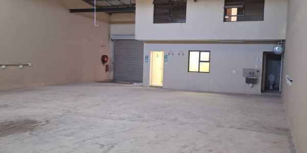 Spacious Warehouse with Office Space and Private Parking