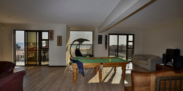 Dolphin  Beach, Walvis Bay:  High-Lying Home is for Sale