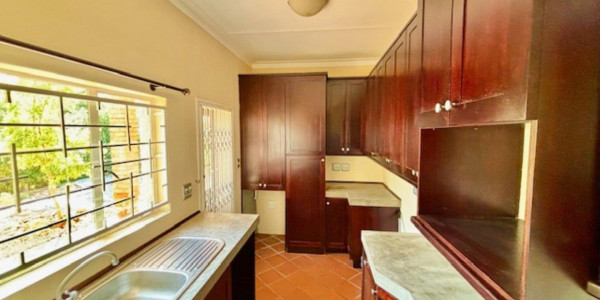 Well located one level homein Klein Windhoek.  CC Registered.