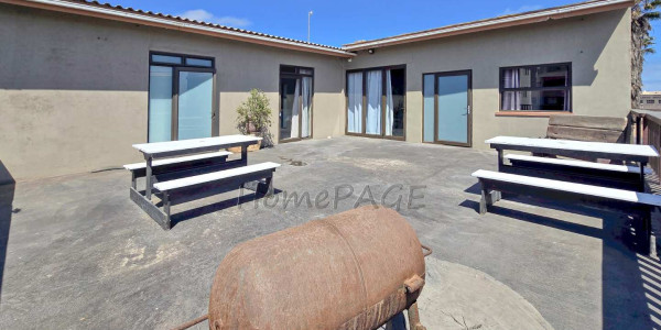 Central, Walvis Bay:  VERSITILE, NEAT, SPACIOUS Business Property for Sale