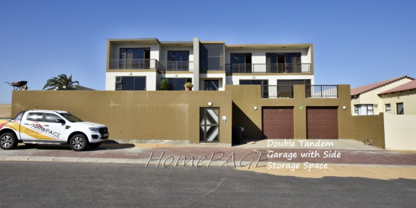 Dolphin  Beach, Walvis Bay:  High-Lying Home is for Sale