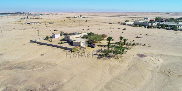 Swakopmund River Plots:  5 Hectare Smallholding with Quaint Home is for Sale