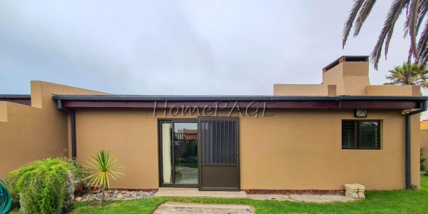 Ext 4, Henties Bay:  Stunning, spacious 4 Bedr Home is for Sale